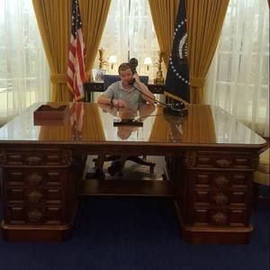 Meet your Posher, John louis lessing